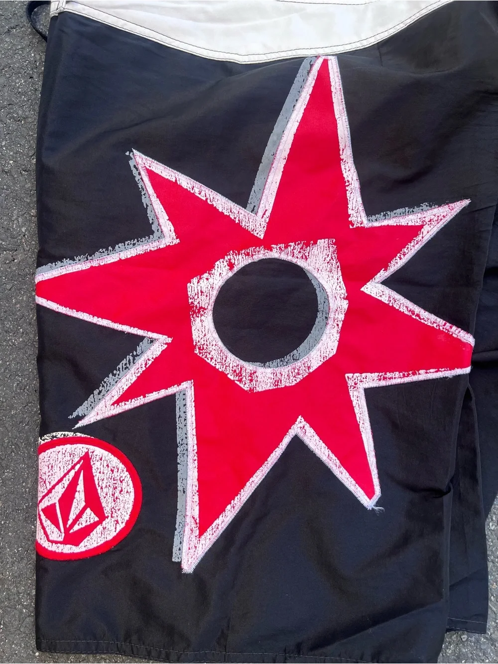 Vintage Volcom Board Shorts Mens 34 Bruce Irons Y2K Embroidered